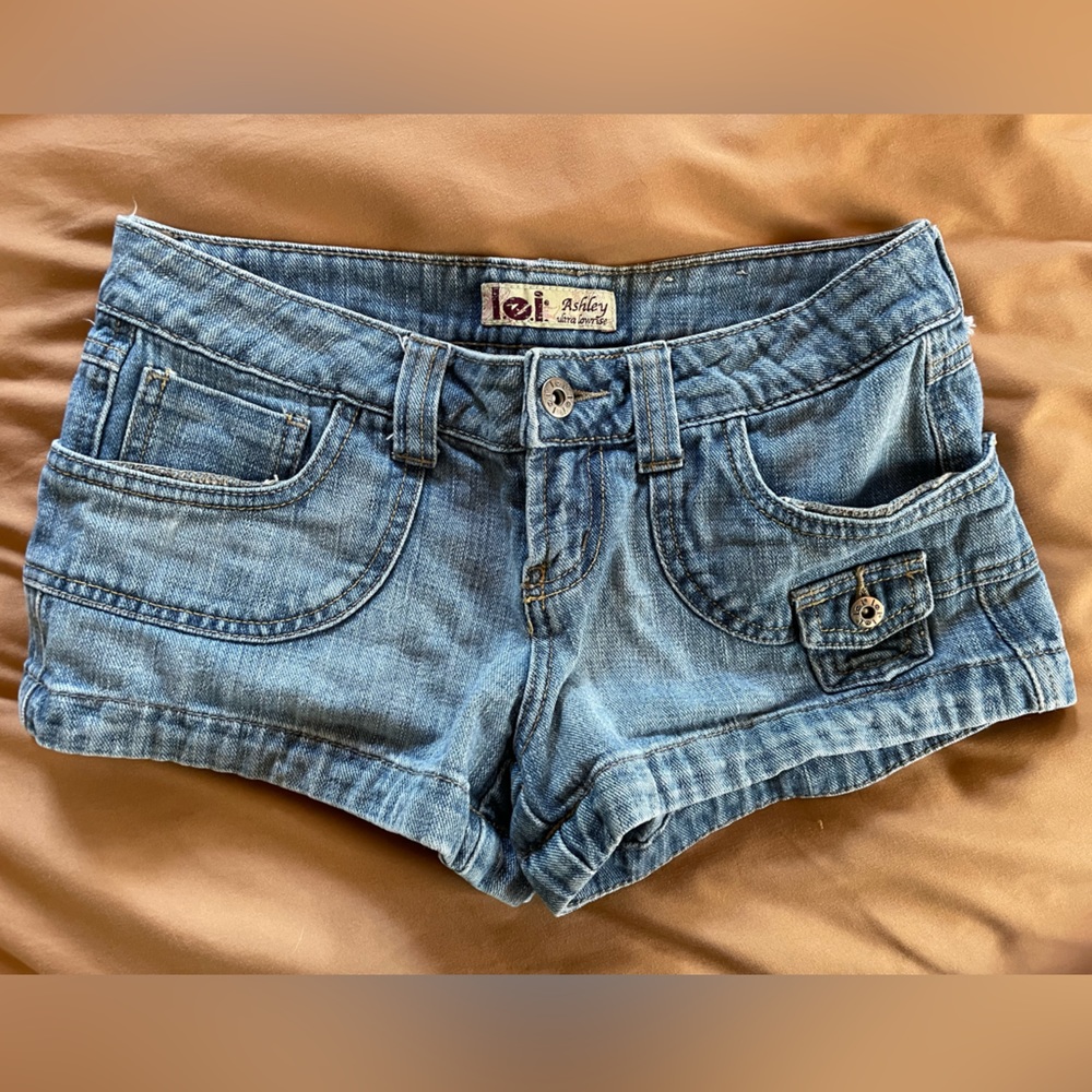 Lei Ashley ultra low rise denim shorts size 1